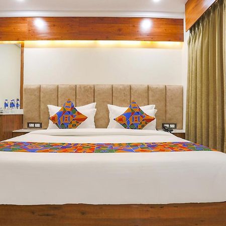 Fabhotel Golf Inn Golf Course Road Gurgaon Dış mekan fotoğraf