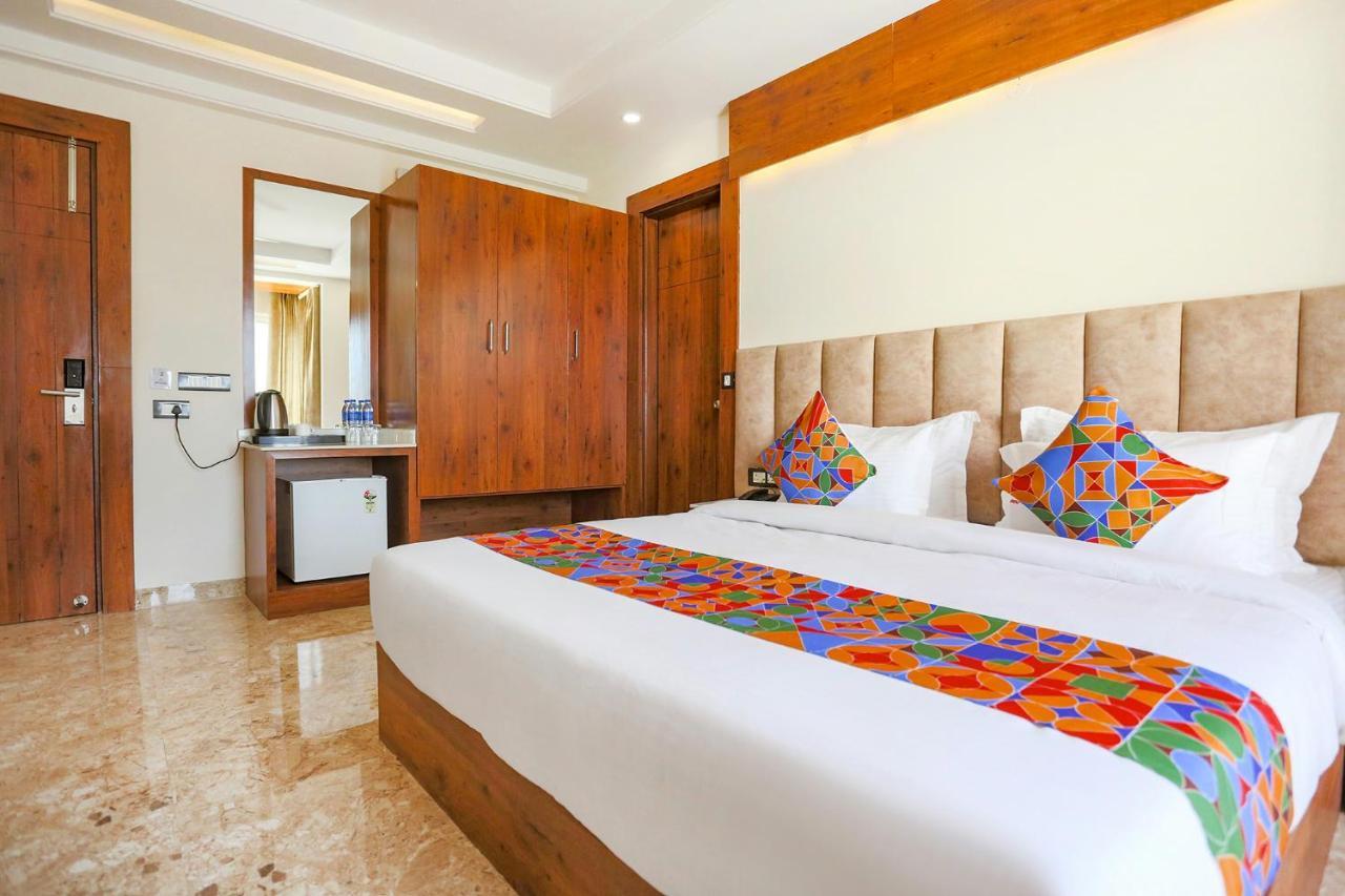 Fabhotel Golf Inn Golf Course Road Gurgaon Dış mekan fotoğraf