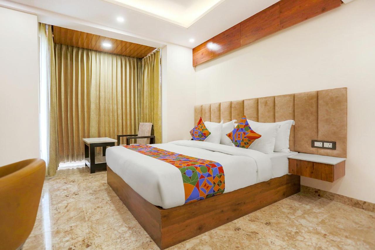Fabhotel Golf Inn Golf Course Road Gurgaon Dış mekan fotoğraf