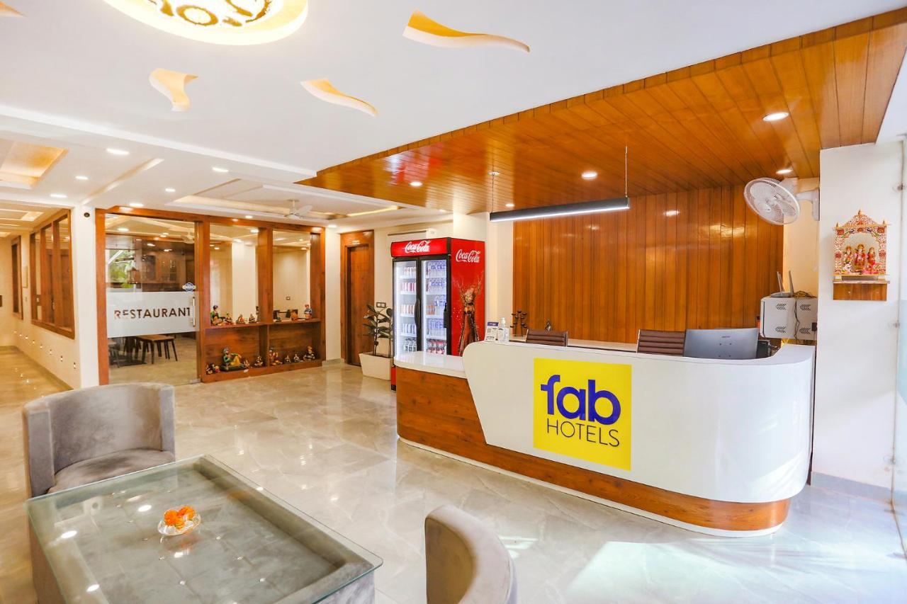 Fabhotel Golf Inn Golf Course Road Gurgaon Dış mekan fotoğraf