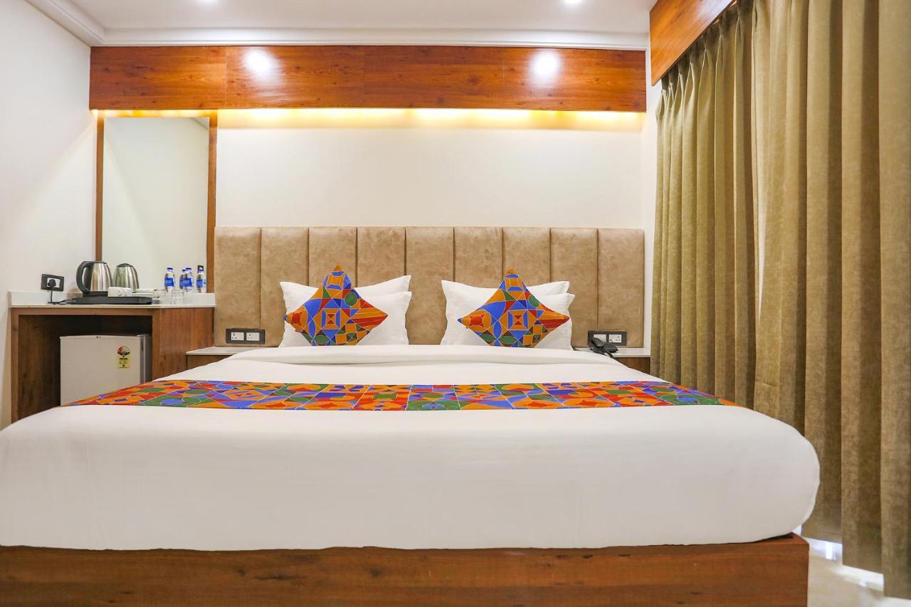 Fabhotel Golf Inn Golf Course Road Gurgaon Dış mekan fotoğraf