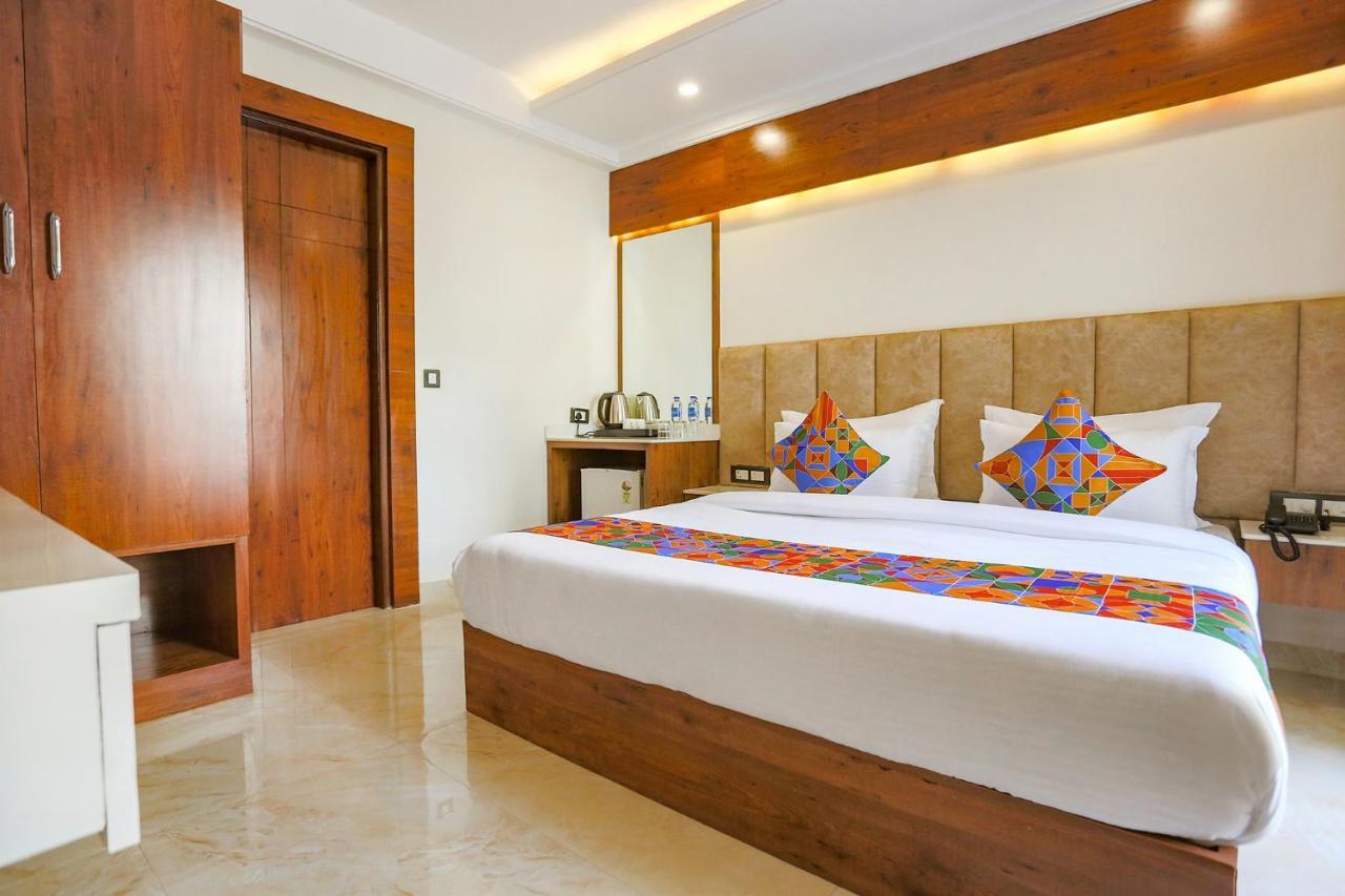 Fabhotel Golf Inn Golf Course Road Gurgaon Dış mekan fotoğraf